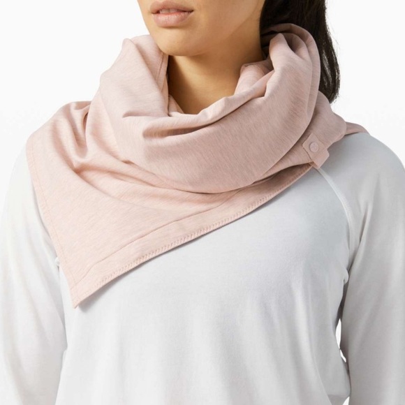 Lululemon Vinyasa Scarf HMYK Pink - Picture 1 of 7